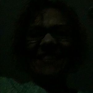 Meet your Posher, Isabel